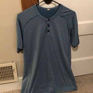 LuLulemon Short Sleeve Henley